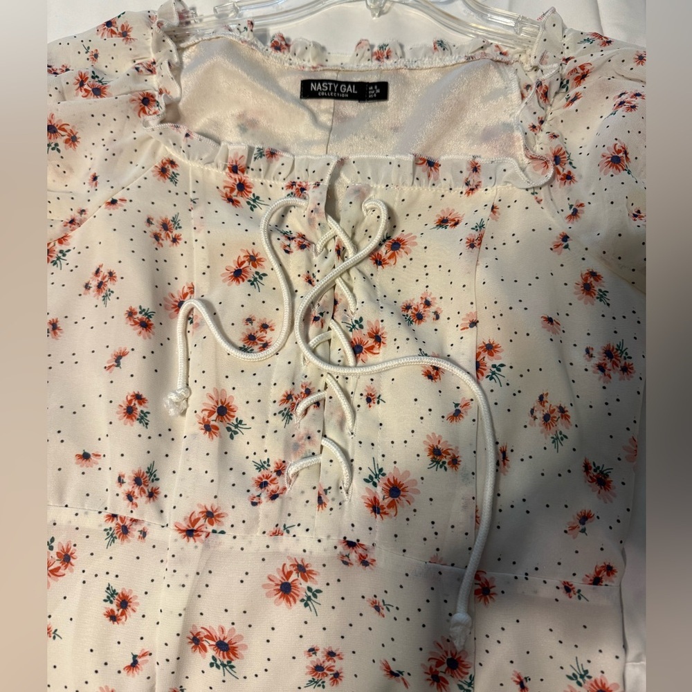 Nasty Gal Cream and Pink Floral Mini Dress size 4 - Picture 4 of 8
